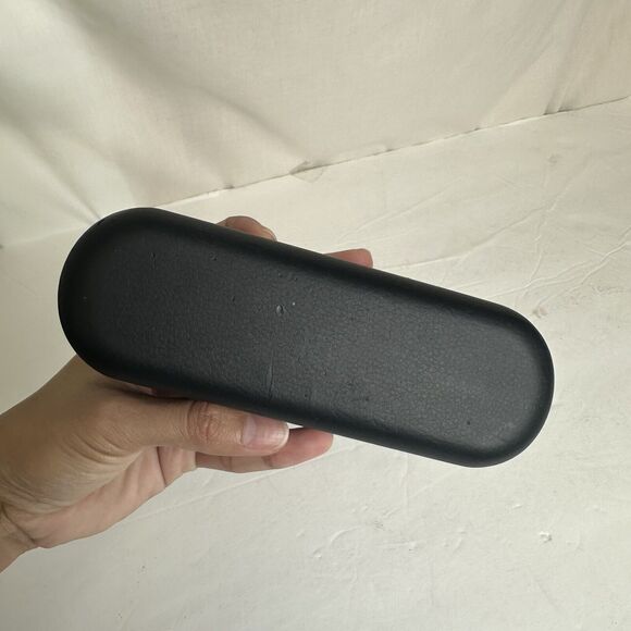 OAKLEY Eyeglass Sunglass Black Faux Leather Hard Clamshell Small CASE‎ ONLY - Picture 4 of 6